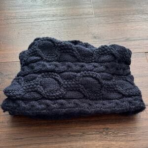 GAP NWOT Navy Knit tube thick Scarf